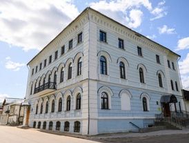 Дом Плотникова