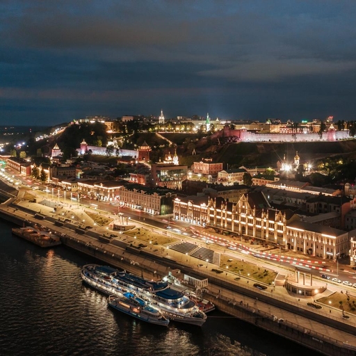 Нижне-Волжская набережная