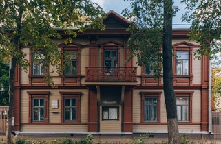 Квартал церкви Трех Святителей
