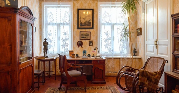 Где в Нижнем находятся главные горьковские дома?
