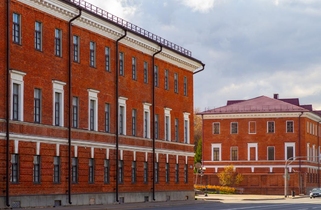 Красные казармы
