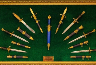 Visit one of two knife museums or both of them, and buy yourself a souvenir
