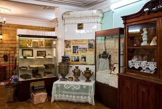 Visit the National Historical Museum