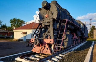 Monument to the steam locomotive