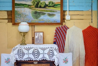  Visit the «Zemstvo School»