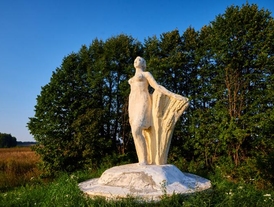 Sculpture of a female collective farmer