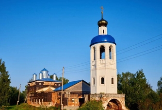 Collect water from the sacred spring near the Odigitria Church