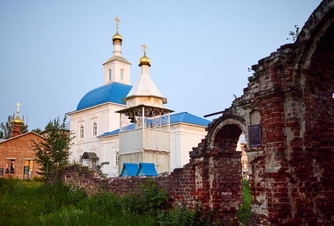 Visit the Spaso-Zelenogorsky Convent